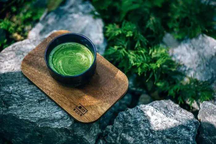 Top 15 Natural Caffeine Alternatives Say Goodbye to Jitters, a matcha drink in a cup